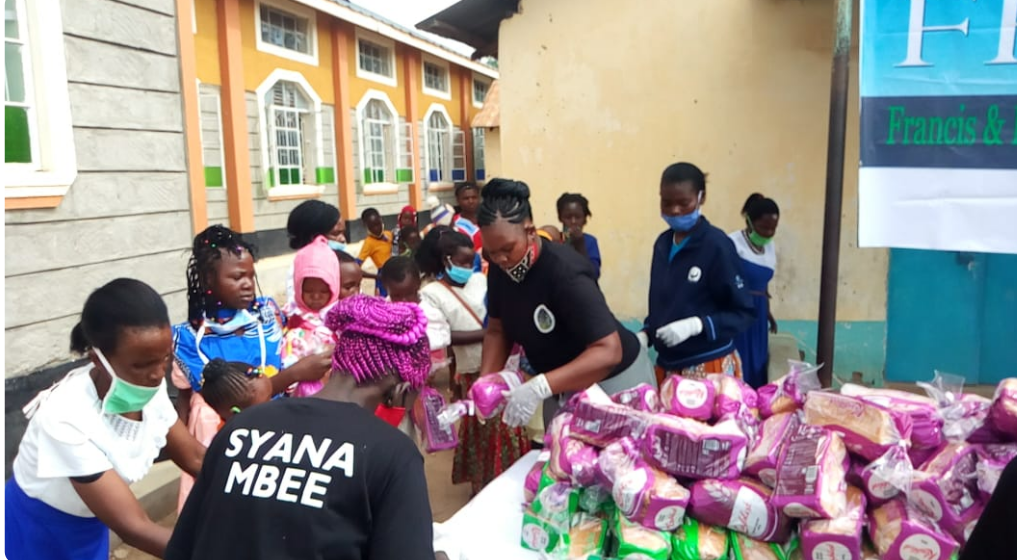 A program which we have every Christmas since the year 2000 celebrating Christmas with the sunday school children in ACK Ngiluni.#FRADAKI