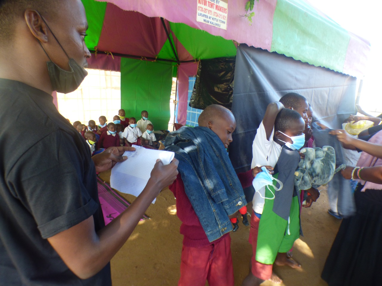 Distribution of clothes to the students of Ngiluni Comprehensive School.